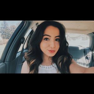 Meet your Posher, Erica